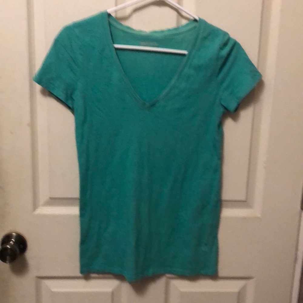 Merona v neck tee shirt, good condition